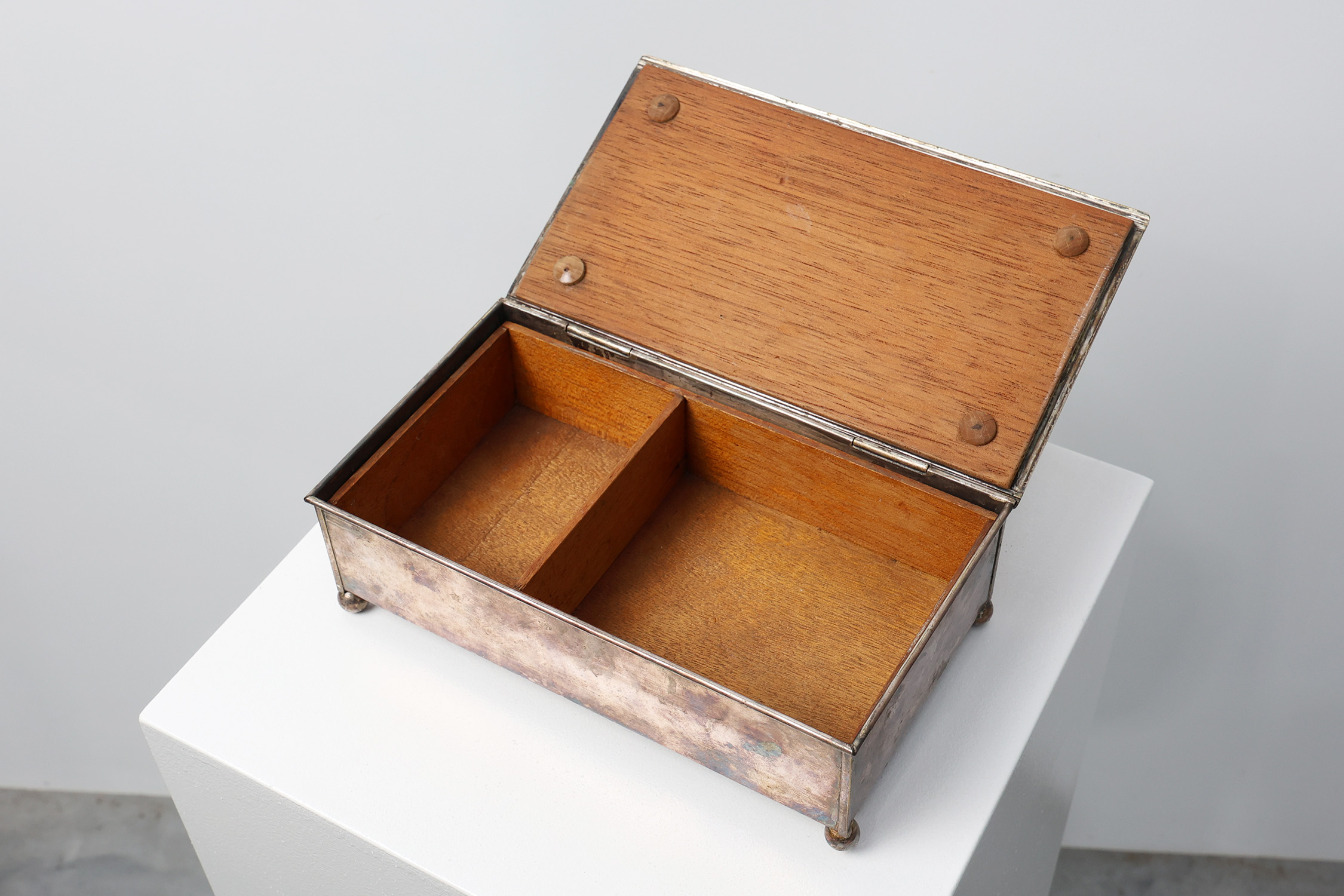 Jugendstil Silver-Plated Box with Engraved Lid by Carl Deffner, Germany, circa 1910thumbnail